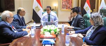 وزير الصحة يتابع آخر مستجدات المشروع القومي لتنمية الأسرة المصرية