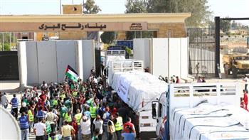 من أمام معبر رفح.. إكسترا نيوز ترصد استمرار دخول المساعدات لقطاع غزة