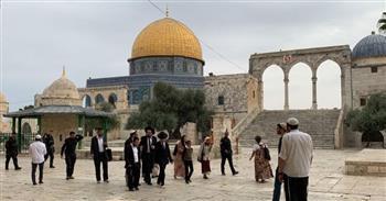 مجموعات من المستوطنين الإسرائيليين تقتحم المسجد الأقصى في ثالث أيام عيد الفصح