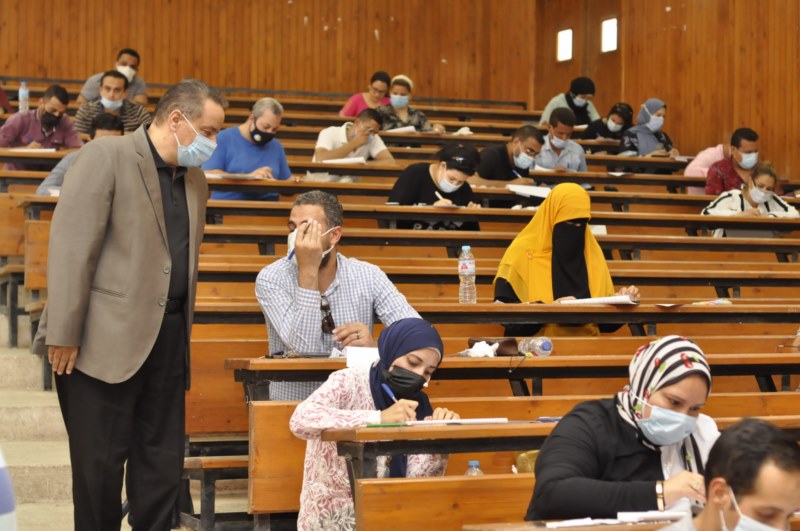 التعليم المدمج بجامعة المنيا