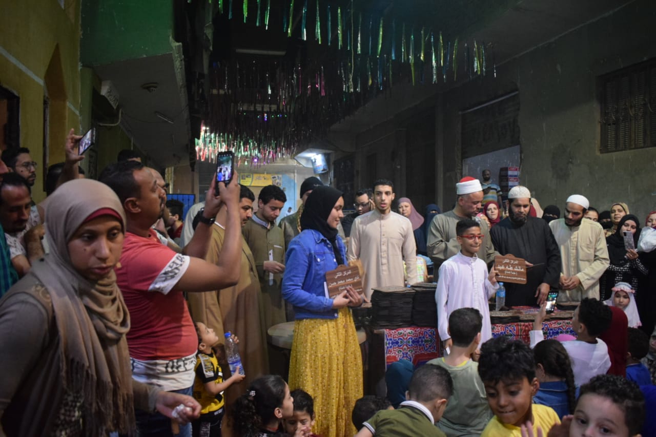  تكريم حفظة القرآن الكريم فى الخصوص