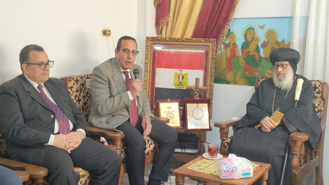 جانب من التهنئة