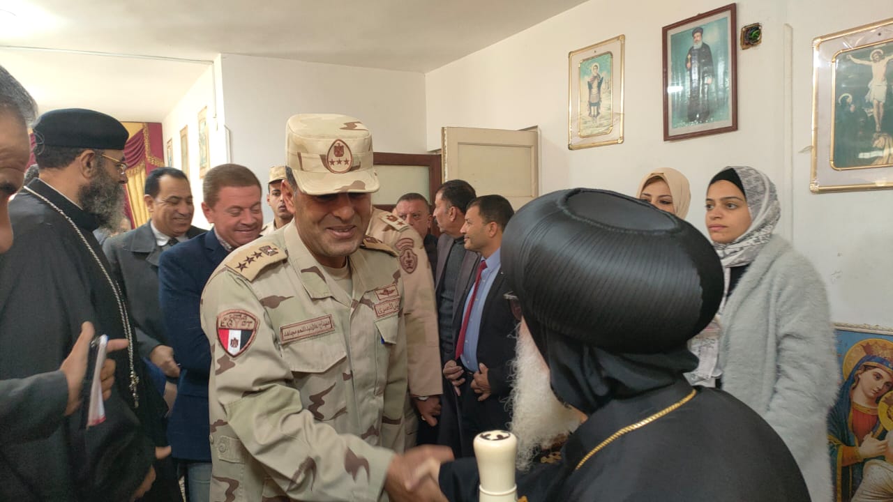 جانب من التهنئة