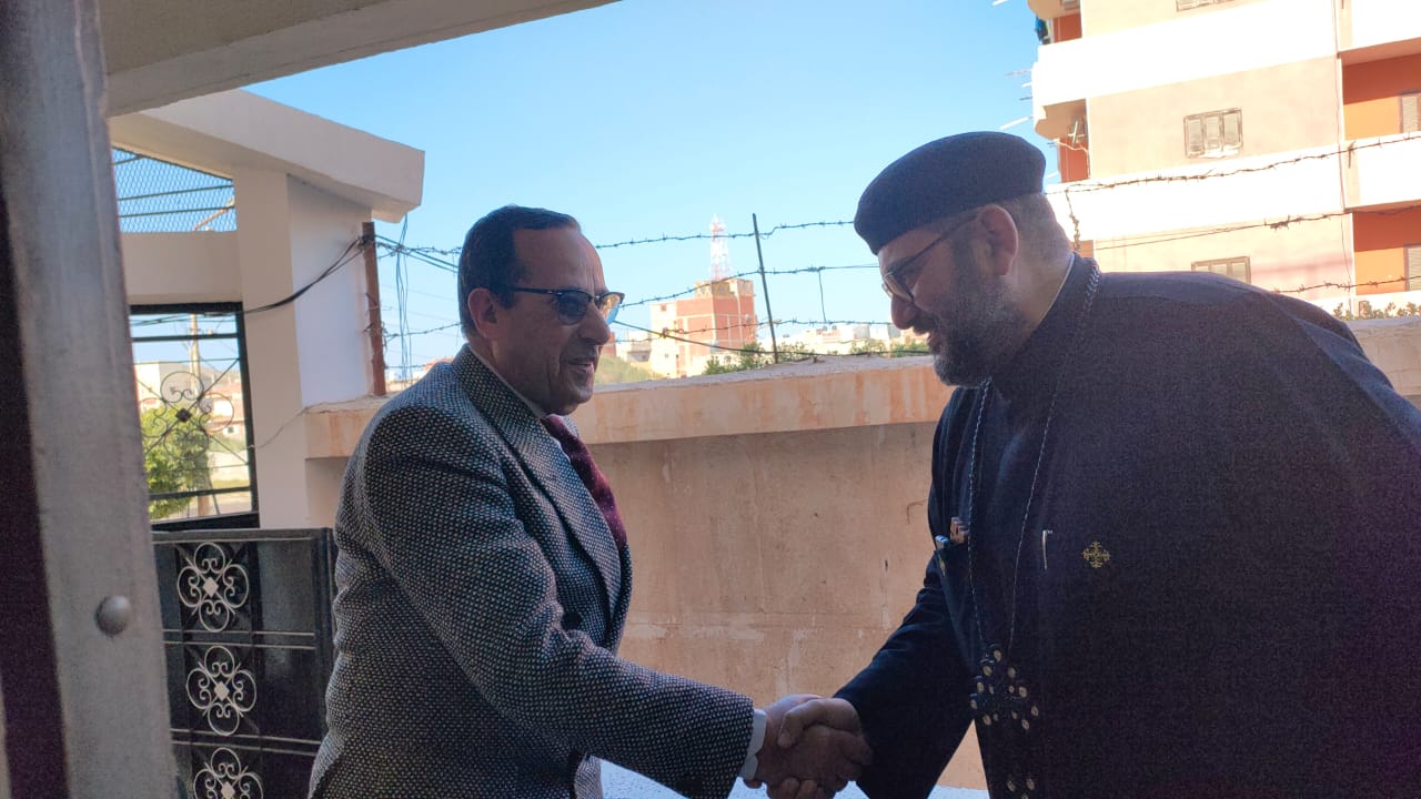 جانب من التهنئة