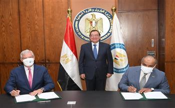 الملا يوقع مذكرة تفاهم بين شركة انبي وشركة تكنيب الايطالية 
