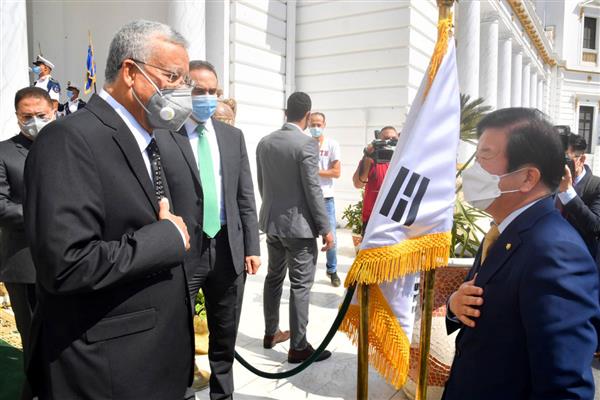 «جبالي» يلتقي رئيس الجمعية الوطنية بكوريا الجنوبية
