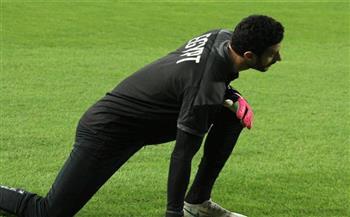 الخلفية تتسبت فى تبديل الشناوى من مباراة مصر وليبيا