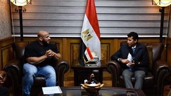 أشرف صبحي: أبارك لبيج رامي الفوز ببطولة مستر أولمبيا وإنجاز سمر حمزة للتاريخ