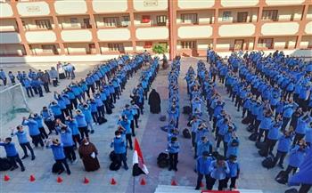   لقطات جميلة.. وزير التعليم ينشر صورا من مدرسة السادات بالمنوفية   