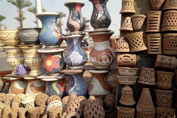 نائب محافظ القاهرة: معرض قرية الفواخير يظهر إبداع فن الفخار ويروج لمنتجاته