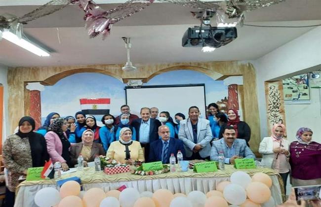 إعلام غرب الإسكندرية يحتفل بذكرى أكتوبر بتكريم مجموعة «٧٣مؤرخين»