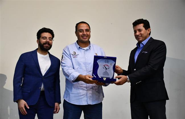 وزير الرياضة يشهد افتتاح بطولة "الجائزة الكبري" بمشاركة 500 لاعب ولاعبة