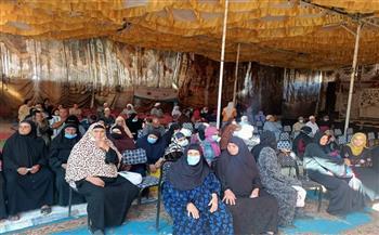 الكشف على ٥٧٠ مواطنا من مرضى العيون للأسرة الأولى بالرعاية بالبحيرة