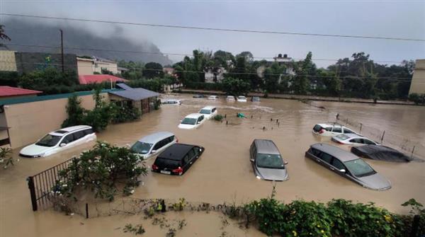 مصرع 116 شخصا فى الهند ونيبال جراء الفيضانات