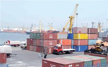   نشاط ملحوظ بحركة الملاحة و تداول البضائع بميناء الإسكندرية
