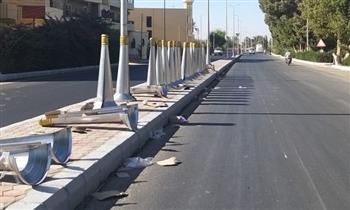 تأمين أعمدة الإنارة العمومية بالأقصر