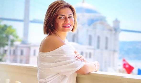 منة فضالي للشعب السوري: «سلامتك يا شام سلامتك سوريا»