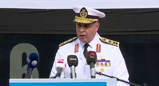قائد القوات البحرية يوجه رسالة لكل من تسول له نفسه تهديد مصالح مصر