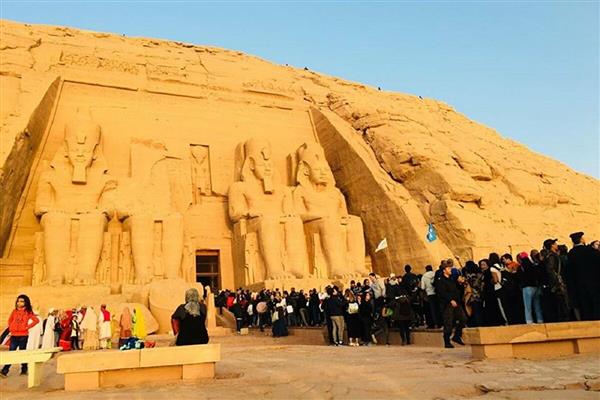 اليوم.. مصر تحتفل بتعامد الشمس على وجه رمسيس الثاني