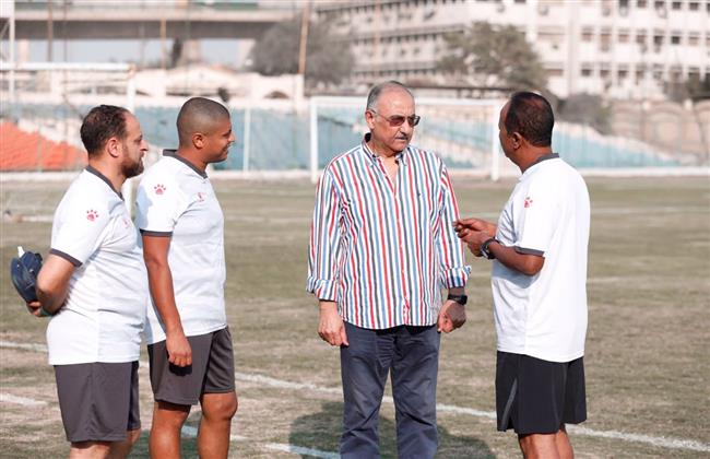 رئيس نادي البنك الأهلي يحفز لاعبيه قبل إنطلاق الموسم الجديد