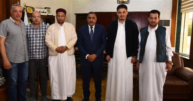 رجال الأعمال بمطروح يتكفلون بالمصروفات الدراسية للطلاب غير القادرين