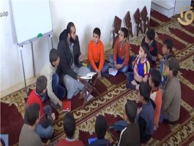 منسق «حق الطفل» تكشف تفاصيل مبادرة 100 مسجد .. فيديو