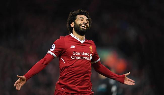 ليفربول يتقدم برباعية على مانشستر بتألق صلاح وغياب رونالدو في الشوط الأول