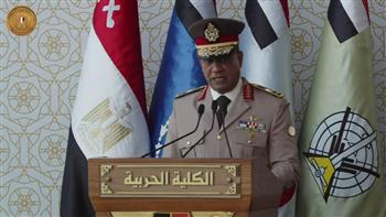   مدير الكلية الحربية لـ«الخريجين الجدد»: مصر نصب أعينكم 