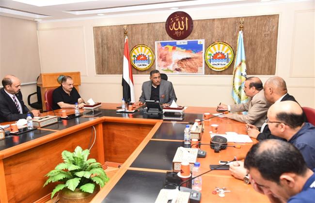 محافظ مطروح يوافق على تخفيض تنسيق «الصنايع بنات»