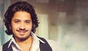 مصطفى حجاج يستعد لاحياء حفل غنائي بالسلام.. السبت
