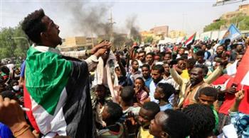   أخبار السودان اليوم .. فيديو يوثق إشعال المواطنين الحرائق في الشوارع