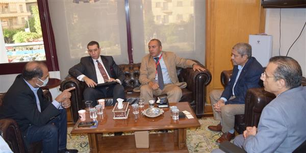 تعاون بين السفارة المصرية والغرف التجارية لزيادة الصادرات إلى موريتانيا