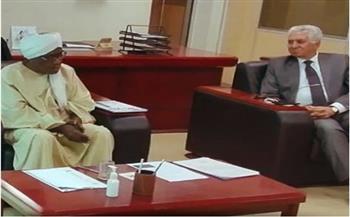 محافظ البنك المركزي السوداني يستقبل وفدا من الأكاديمية العربية للعلوم الإدارية والمالية