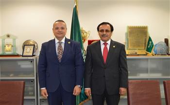   «البرلمان العربي» يلتقي المدير العام للمنظمة العربية للتنمية الإدارية ويبحثان سبل التعاون المشترك