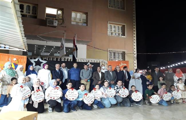  مدرسة «صلاح الدين فيوتشر» ببني سويف تكرم حفظة القرآن 