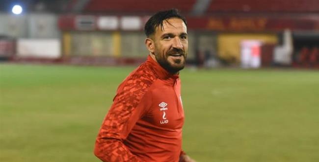 على معلول يتمسك بالبقاء فى الأهلى ويغلق الباب فى وجه دولارات الخليج