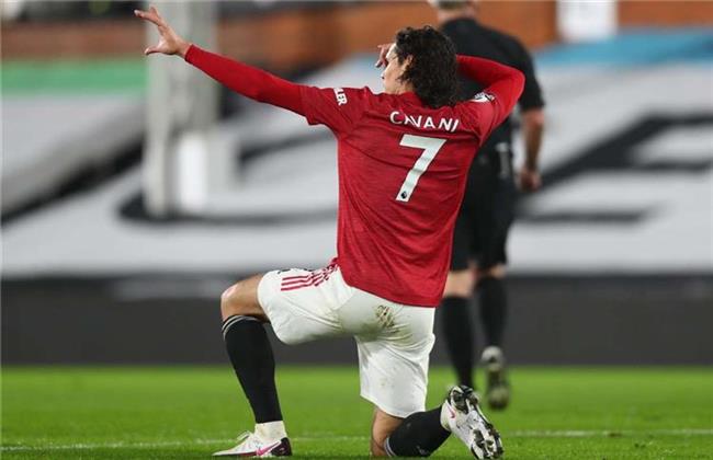 تقارير إسبانية: فرصة انتقال «كافاني» إلى ريال مدريد كبيرة