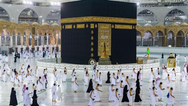 وزارة الحج: منح 21 ألف تأشيرة عمرة للقادمين من خارج المملكة