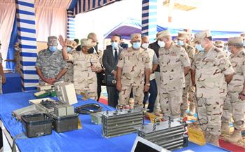   وزير الدفاع يشهد البيان العملي «مجد-16» 