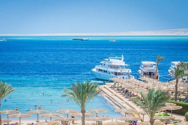 تفاصيل تسمم ٤٧ سائحا بالغردقة.. النيابة تحقق وتعاين الفندق