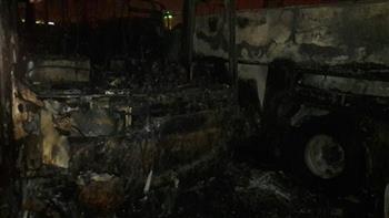   السيطرة على حريق إلتهم 4 أتوبيسات داخل جراج فى رمسيس دون إصابات