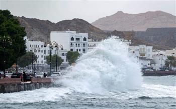   «الأرصاد الإماراتي»: الإعصار شاهين ضعف وتحول إلى منخفض جوي