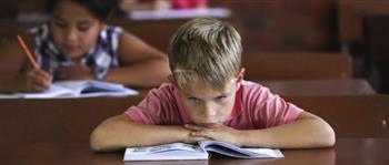 كيفية التعامل مع الطفل الذي لا يحب المدرسة