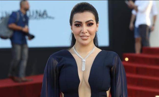 بالصور.. ميرهان حسين بالحجاب