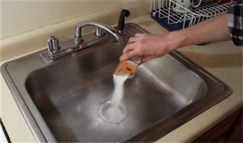   طرق ذكية لتسليك حوض المطبخ بكل سهولة