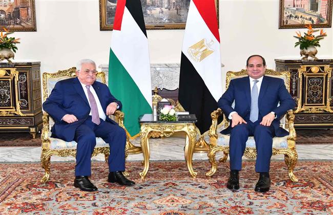 أبو مازن يهنىء الرئيس السيسي بذكرى حرب أكتوبر المجيدة