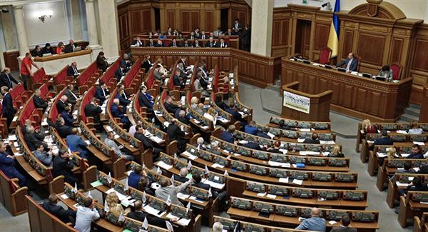 نواب البرلمان الأوكرانى يصوتون على إقالة رئيس البرلمان