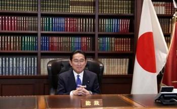 رئيس وزراء اليابان يجرى محادثات هاتفية مع بوتين