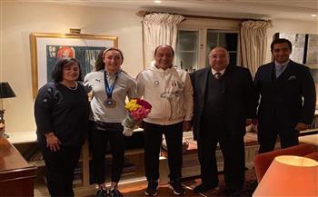   وزير الرياضة يشيد بالدبلوماسية المصرية في النرويج لدعمها «سمر حمزة»