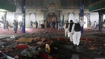   مقتل وإصابة 100 شخص إثر تفجير انتحاري داخل مسجد بشمال أفغانستان